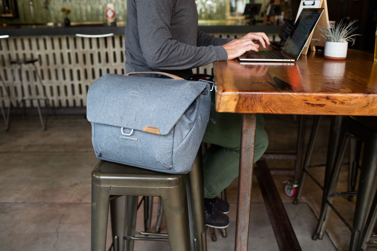 Peak Design Everyday Messenger táska